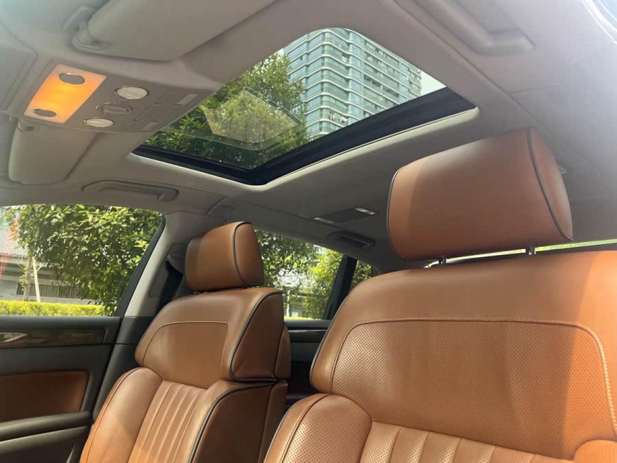 大眾 輝騰  2011款 3.6L V6 4座加長Individual版圖片