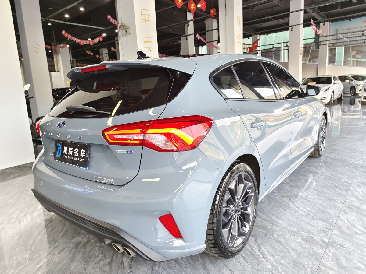 福特 ?？怂? 2022款 兩廂 EcoBoost 180 自動(dòng)ST Line圖片