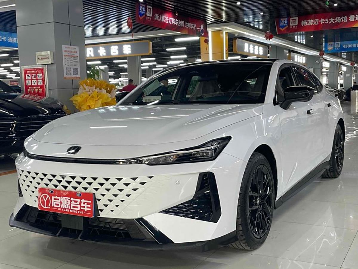 2025年2月長(zhǎng)安 長(zhǎng)安UNI-V  2024款 1.5T 尊貴型