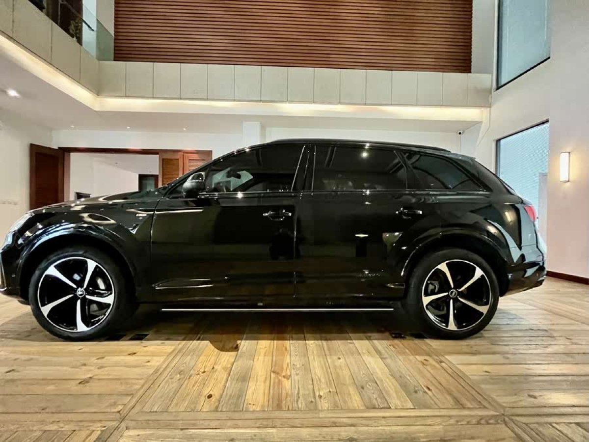 奧迪 奧迪Q7  2023款 55 TFSI quattro S line運動型圖片