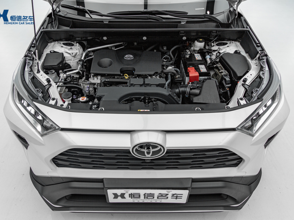 豐田 RAV4  2018款 榮放 2.0L CVT兩驅(qū)風(fēng)尚版圖片