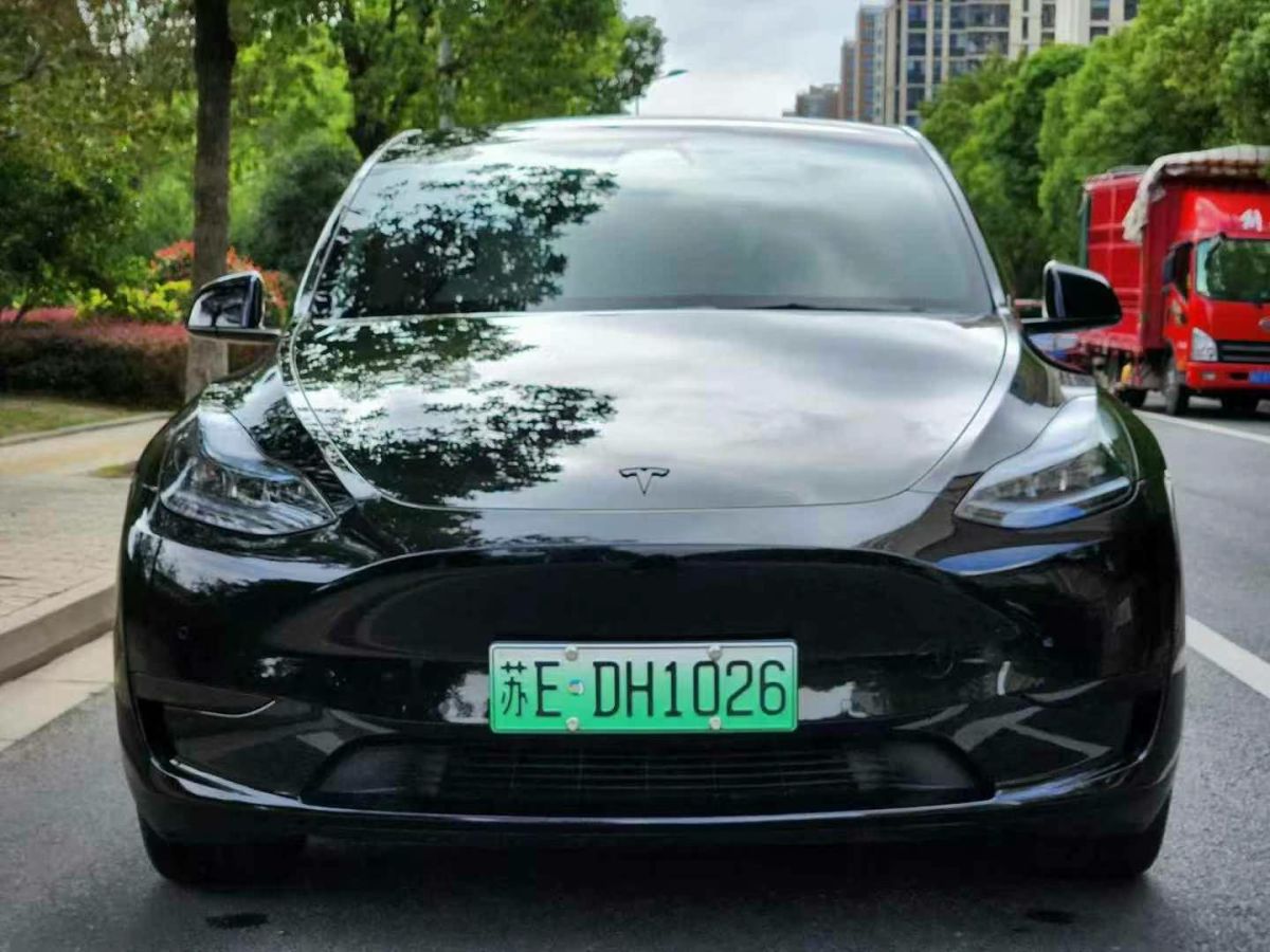 2023年1月特斯拉 Model S  2023款 三電機(jī)全輪驅(qū)動(dòng) Plaid版