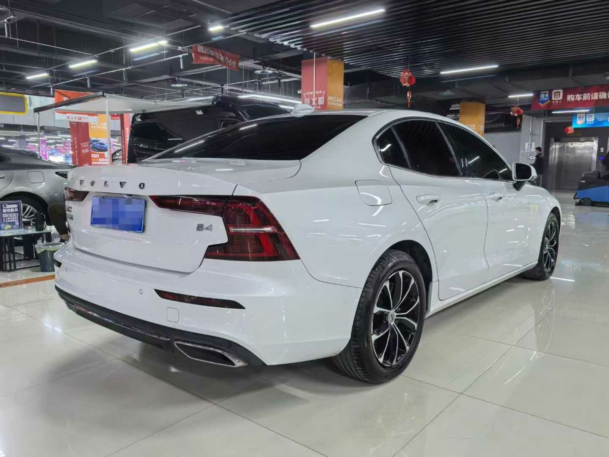 沃爾沃 S60L  2021款 T3 智行豪華版圖片