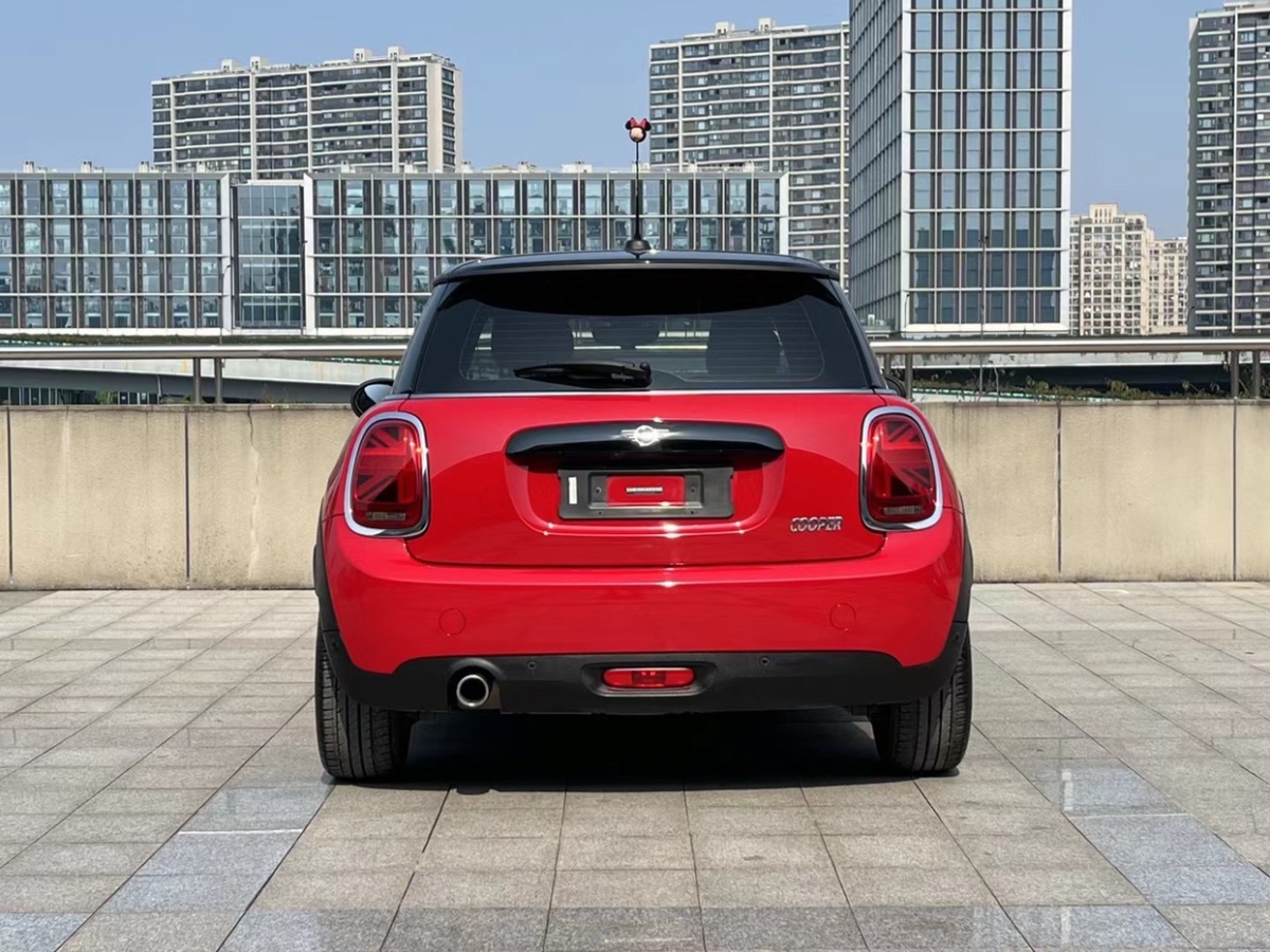 2019年12月MINI MINI  2019款 1.5T COOPER 經(jīng)典派