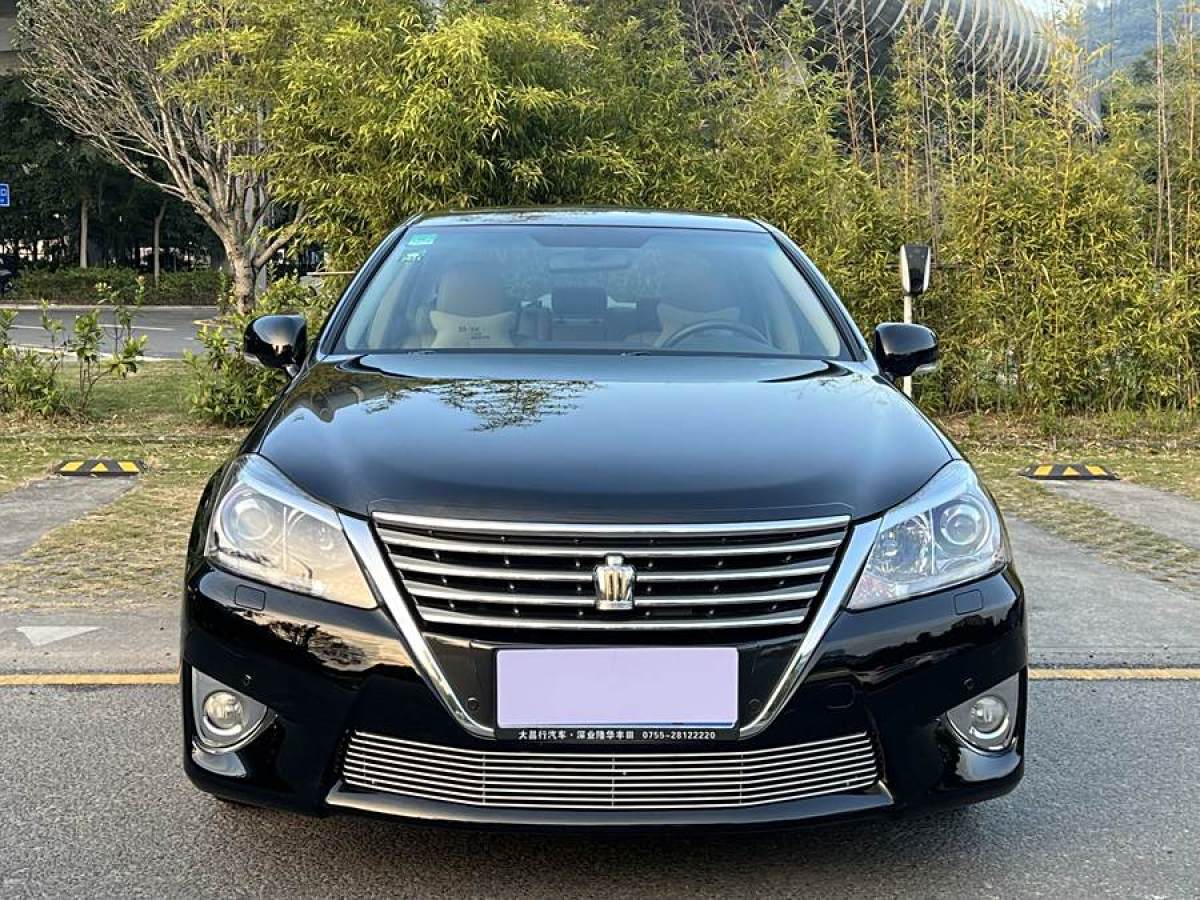 豐田 皇冠  2012款 2.5L Royal 導(dǎo)航版圖片