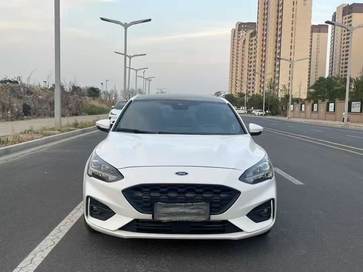 福特 福克斯  2021款 兩廂 EcoBoost 180 自動(dòng)ST Line圖片