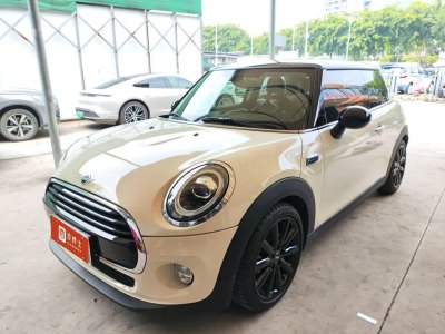 2019年8月 MINI COUNTRYMAN 1.5T COOPER 艺术家图片