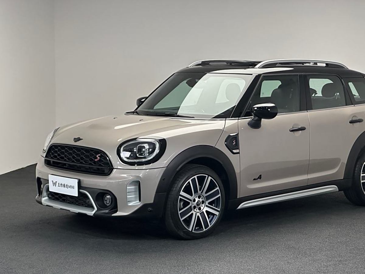 MINI COUNTRYMAN  2023款 改款二 2.0T COOPER S ALL4 鑒賞家圖片