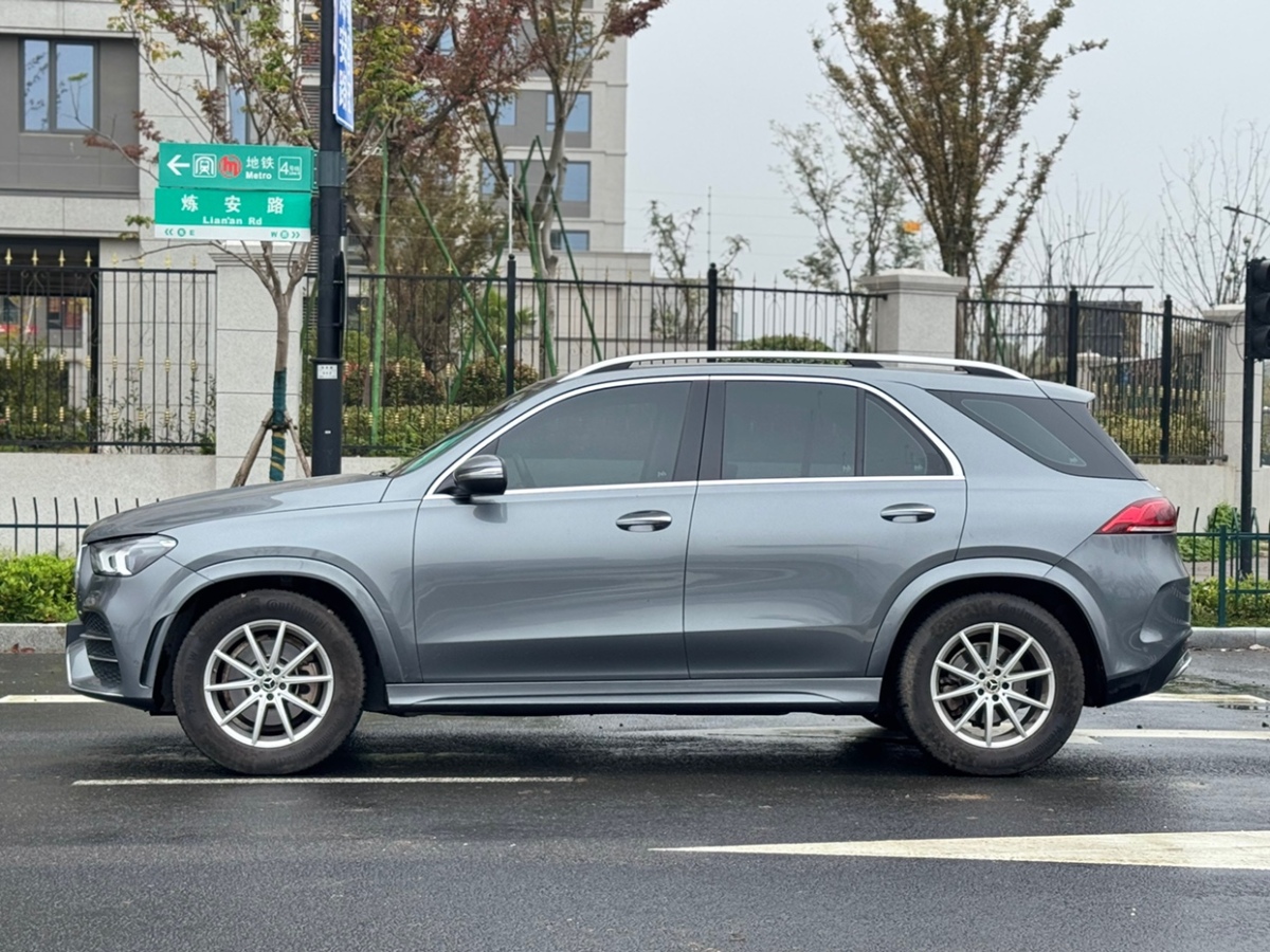 奔馳 奔馳GLE  2020款 改款 GLE 350 4MATIC 時(shí)尚型圖片