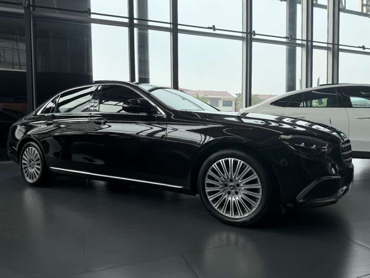 奔馳 奔馳E級  2021款 改款 E 300 L 豪華型圖片