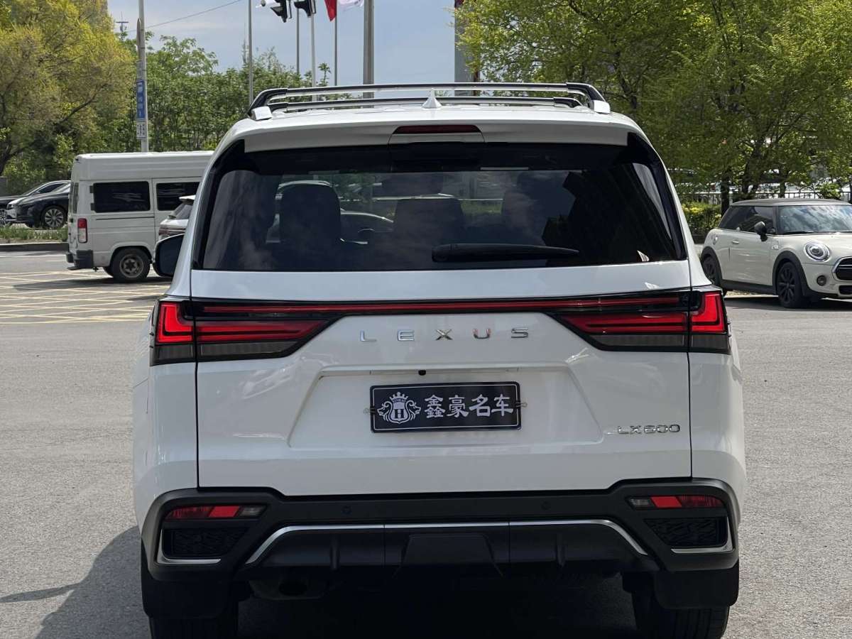 雷克薩斯LX 2023款 LX600 7座 F-Sport運動版（美規(guī)）圖片