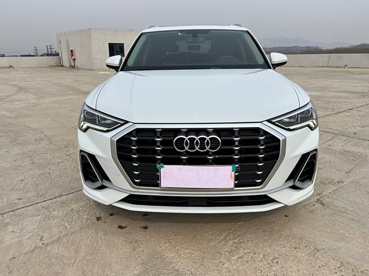 奧迪 奧迪Q3  2020款 35 TFSI 時(shí)尚動(dòng)感型圖片