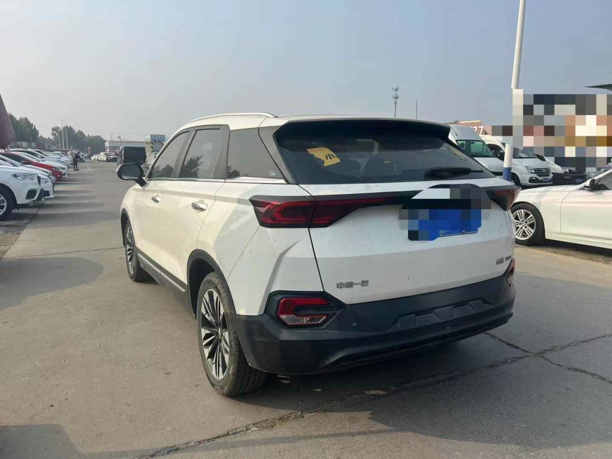 奔騰 X40  2019款  1.6L 手動互聯(lián)智酷型 國VI圖片