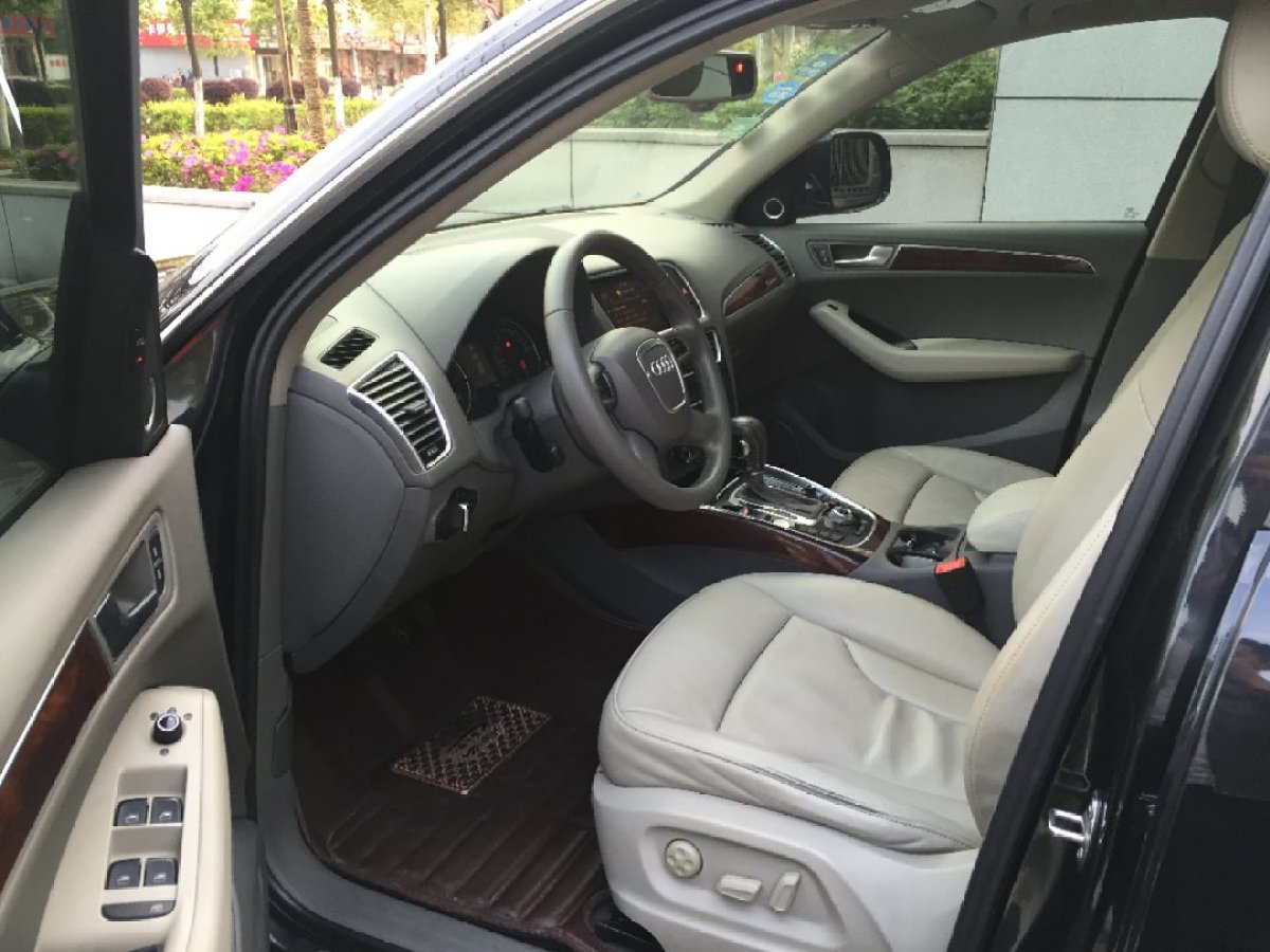 奧迪 奧迪Q5  2011款 2.0TFSI 豪華型圖片