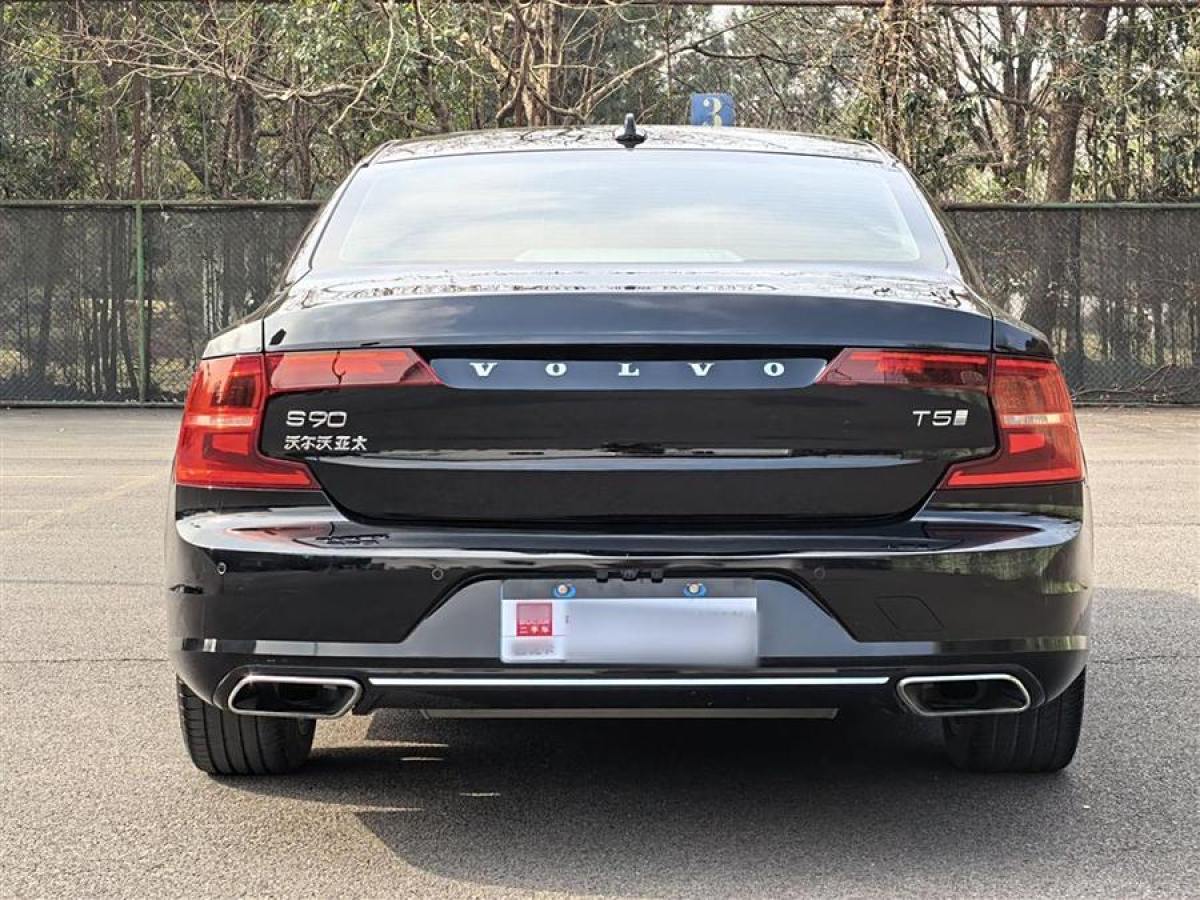 沃爾沃 S90  2020款 改款 T5 智遠(yuǎn)豪華版圖片