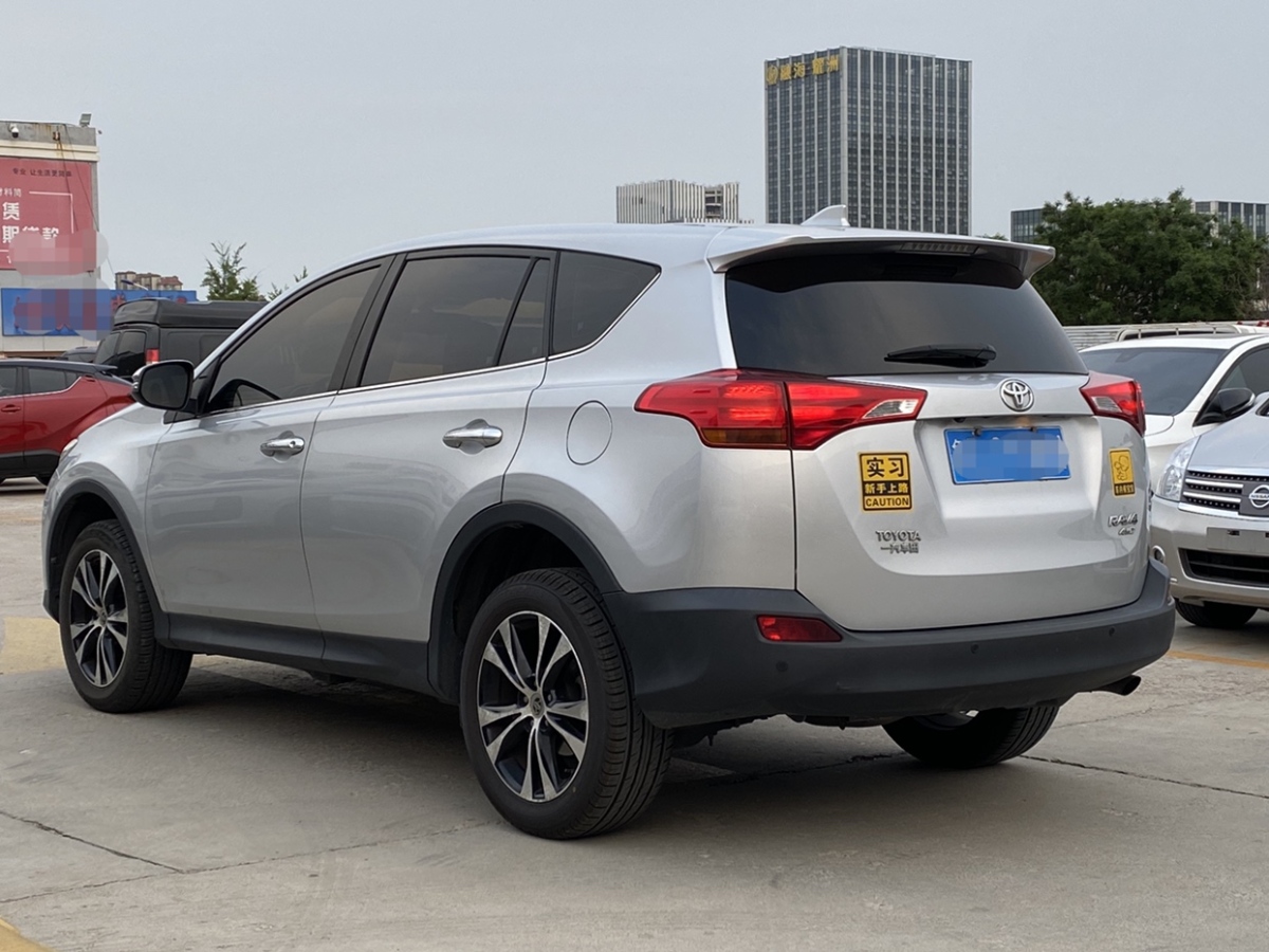 豐田 RAV4榮放  2015款 2.5L 自動四驅(qū)精英版圖片