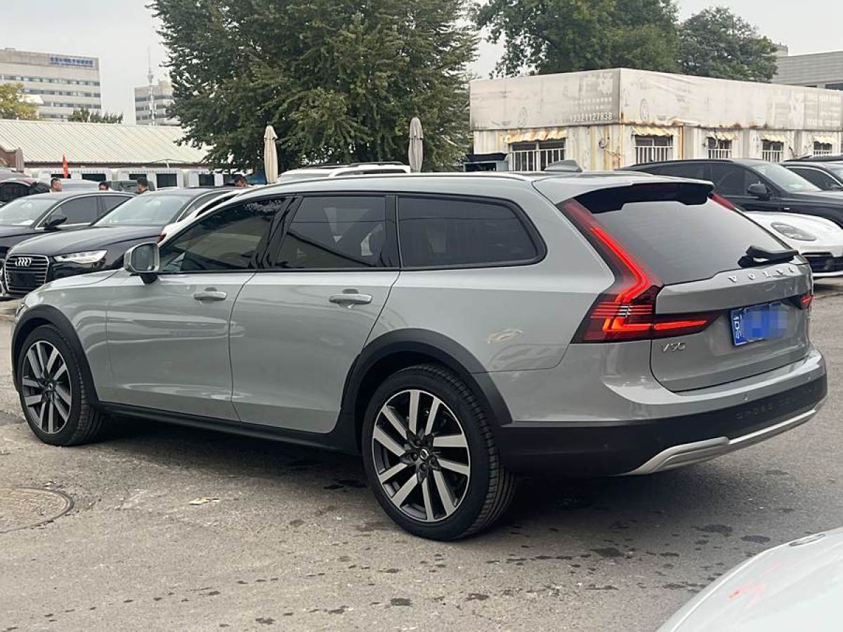 2024年4月沃爾沃 V90  2024款 Cross Country B5 AWD 智尊版