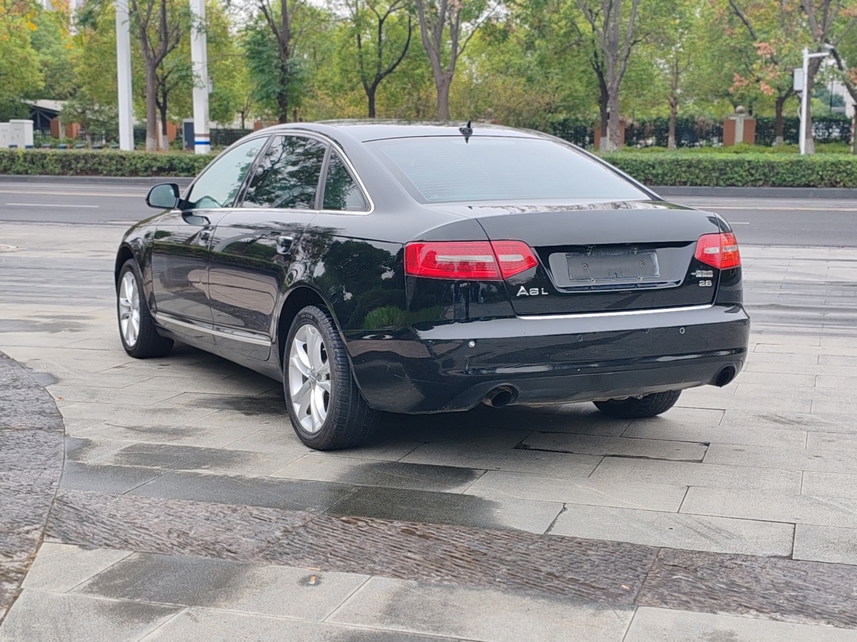 奧迪 奧迪A6L  2011款 A6L 2.0TFSI 標(biāo)準(zhǔn)型圖片