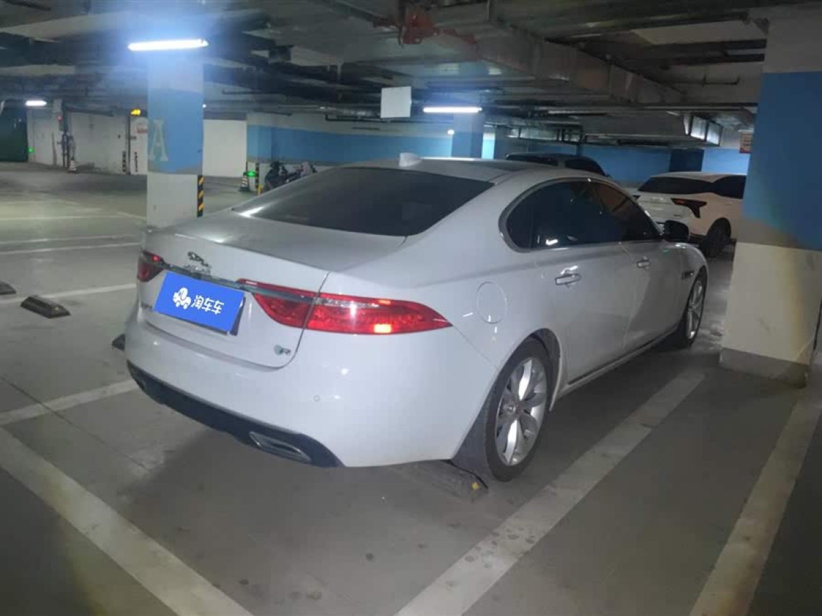捷豹 XFL  2019款 XFL 2.0T 250PS 兩驅(qū)豪華版圖片