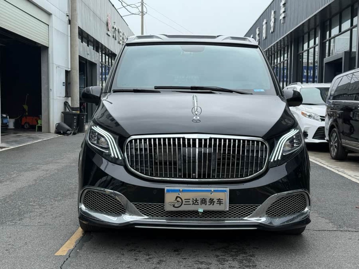 奔馳 威霆  2021款 2.0T 商務(wù)版 7座圖片