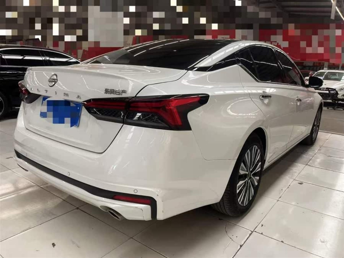日產(chǎn) 天籟  2024款 2.0L SV 黑金版圖片
