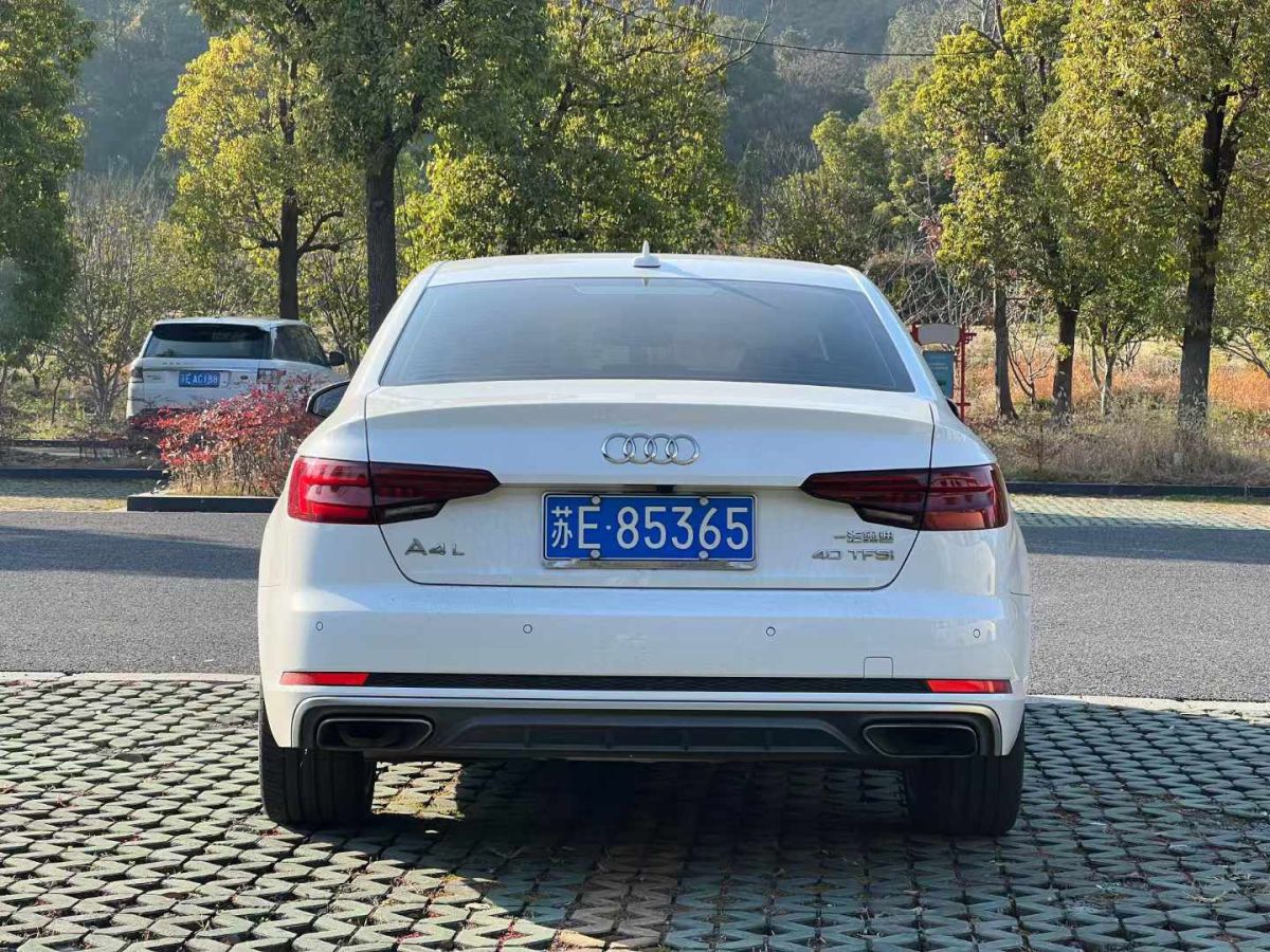 奧迪 奧迪A4L  2019款 35 TFSI 進(jìn)取型 國V圖片