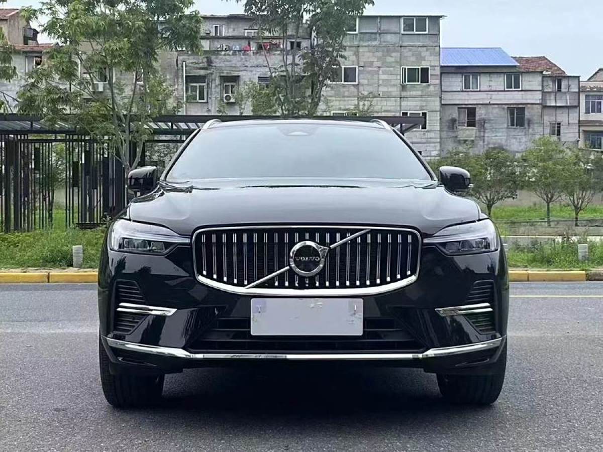 沃爾沃 XC60  2024款 B5 四驅(qū)智逸豪華版圖片