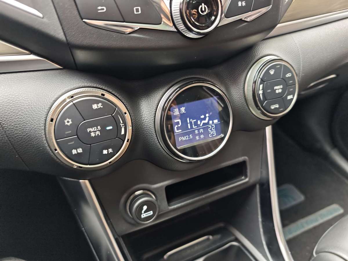 比亞迪 宋新能源  2017款 宋DM 1.5TID 全時(shí)四驅(qū)豪華型圖片