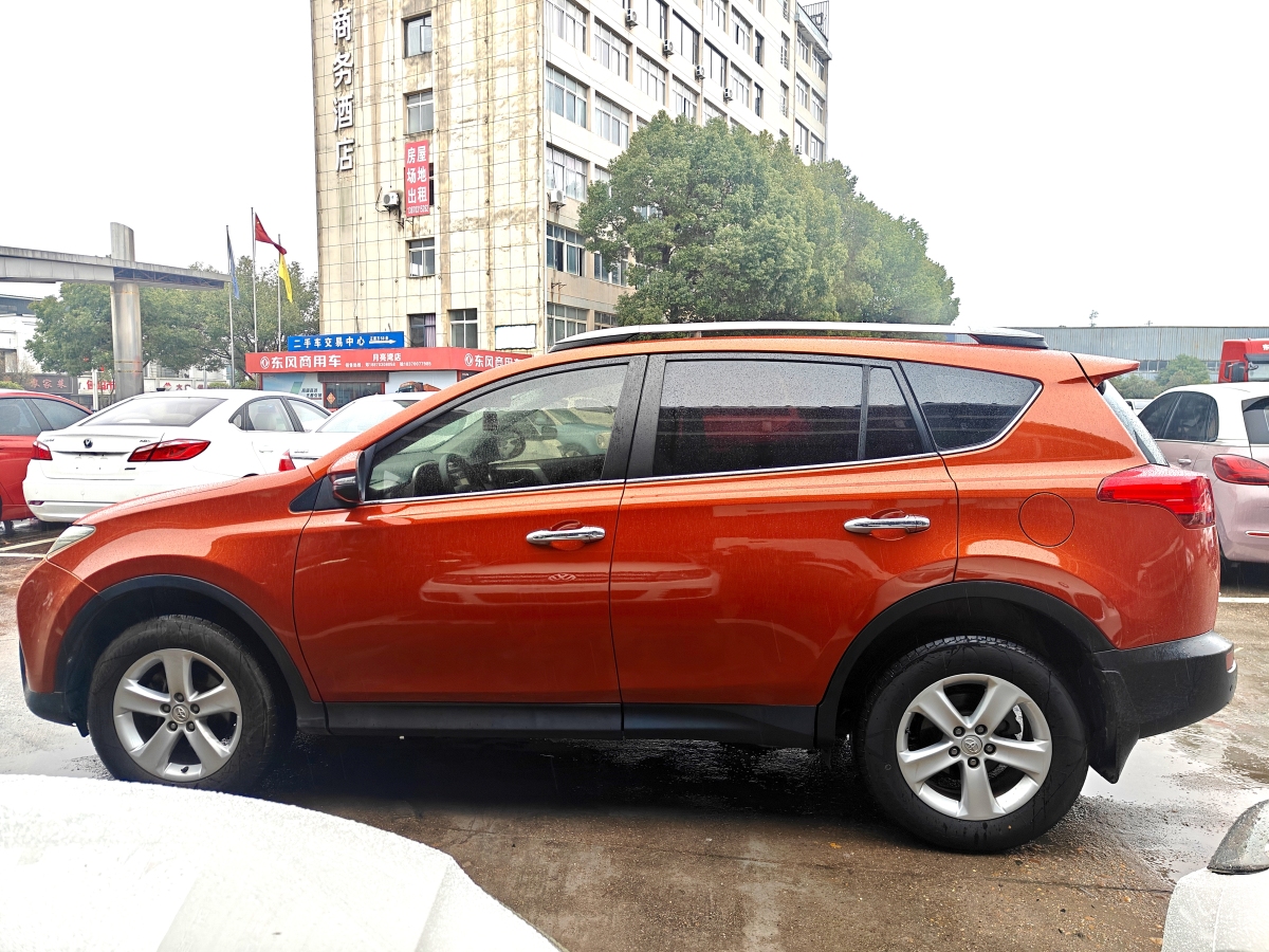 2013年9月豐田 RAV4  2016款 榮放 2.0L CVT四驅(qū)新銳版