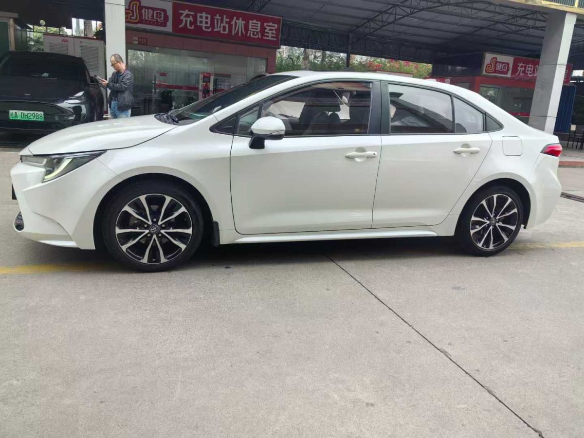 豐田 雷凌 圖片
