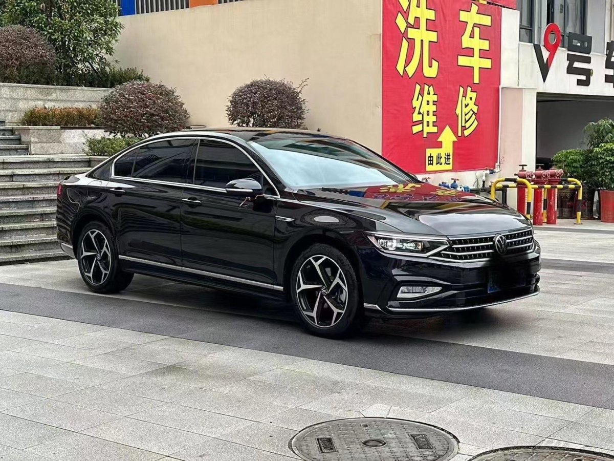 大眾 邁騰  2024款 200萬(wàn)輛眾享款 330TSI DSG豪華型圖片