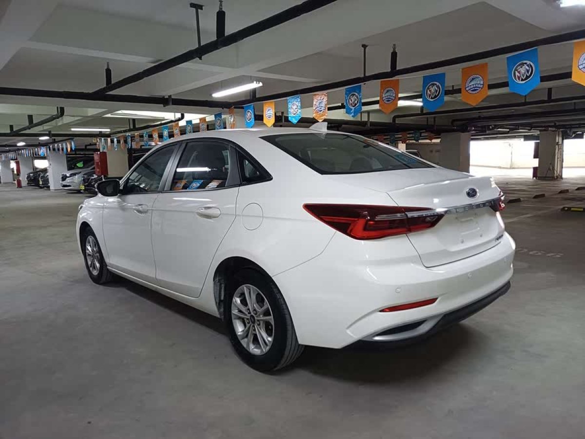 福特 福睿斯  2021款 1.5L 自動鉑金版圖片