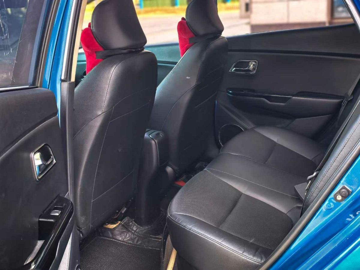 起亞 K2  2012款 兩廂 1.4L GLS圖片