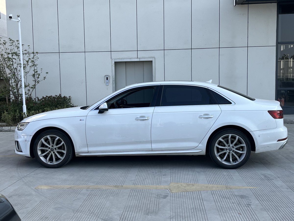 奧迪 奧迪A4L  2019款 40 TFSI 時(shí)尚型 國(guó)V圖片