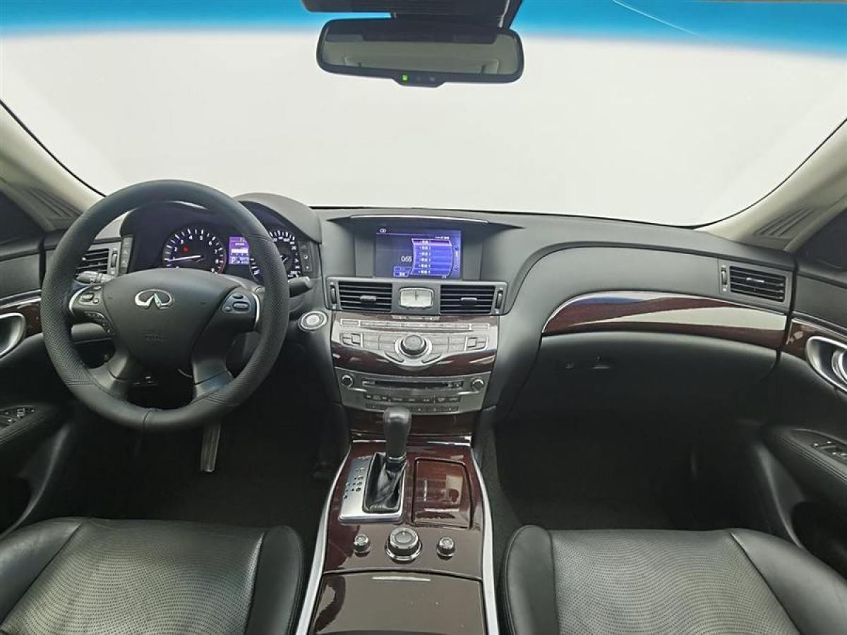 英菲尼迪 Q70  2013款 Q70L 2.5L 雅致版圖片