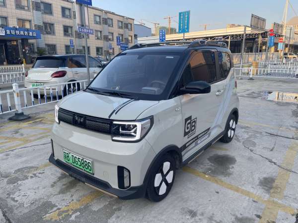 五菱 宏光MINIEV  2022款 GAMEBOY 300km 玩乐款 磷酸铁锂