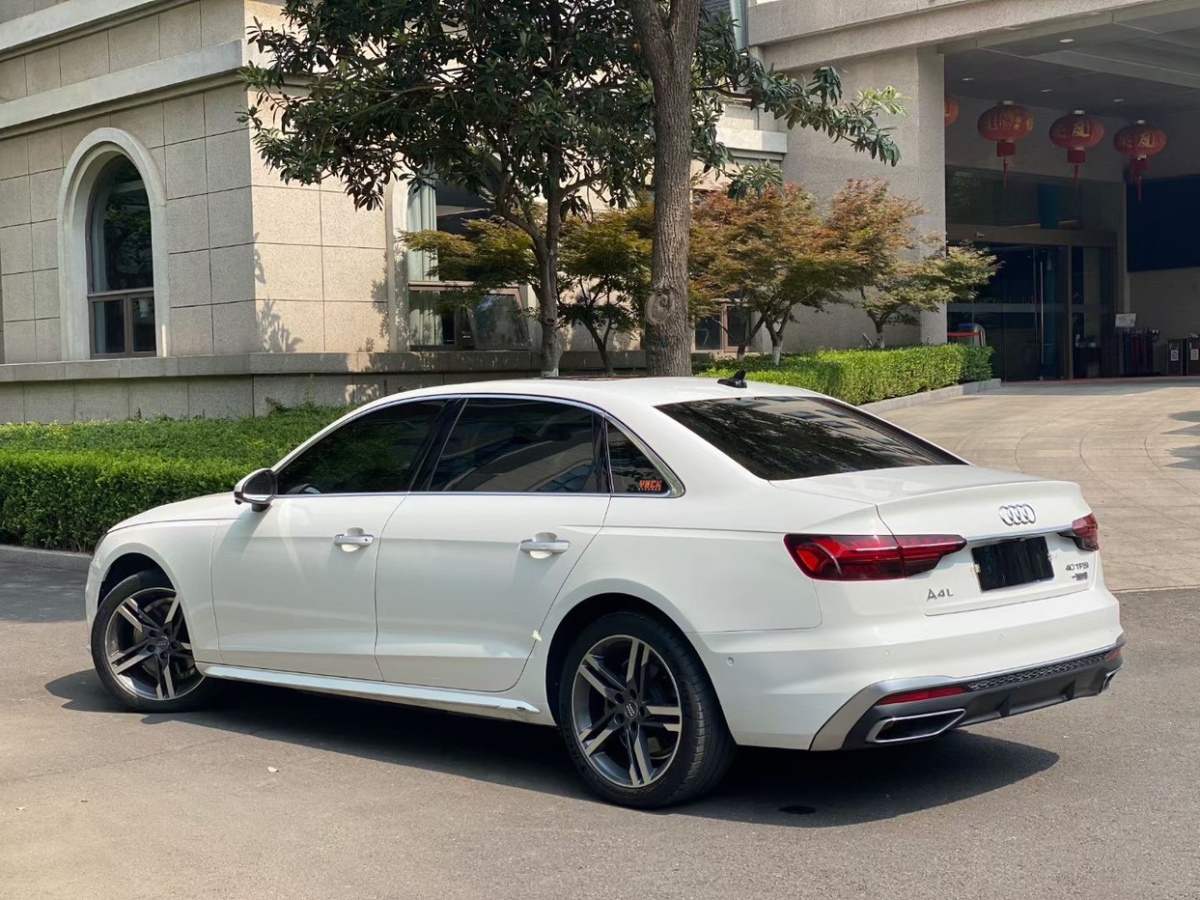 奧迪 奧迪A4L  2020款 40 TFSI 豪華動感型圖片