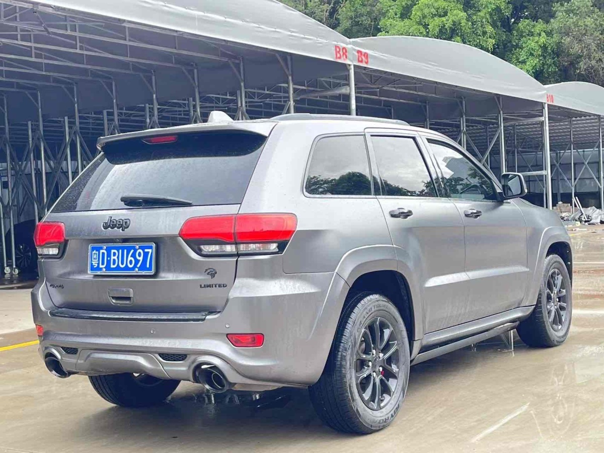 2014年5月Jeep 大切諾基  2014款 3.6L 精英導(dǎo)航版