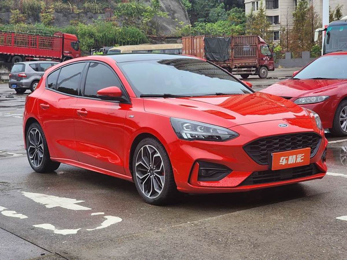 福特 福克斯  2019款 兩廂 EcoBoost 180 自動(dòng)ST Line圖片