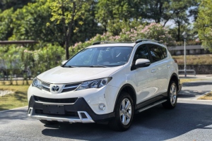 RAV4 丰田 荣放 2.0L CVT两驱风尚版