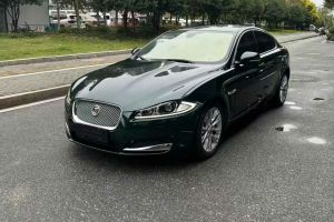 XF 捷豹 XF 2.0T 奢华版