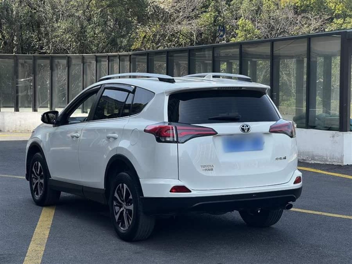 豐田 RAV4榮放  2019款 2.0L CVT兩驅(qū)先鋒版 國V圖片