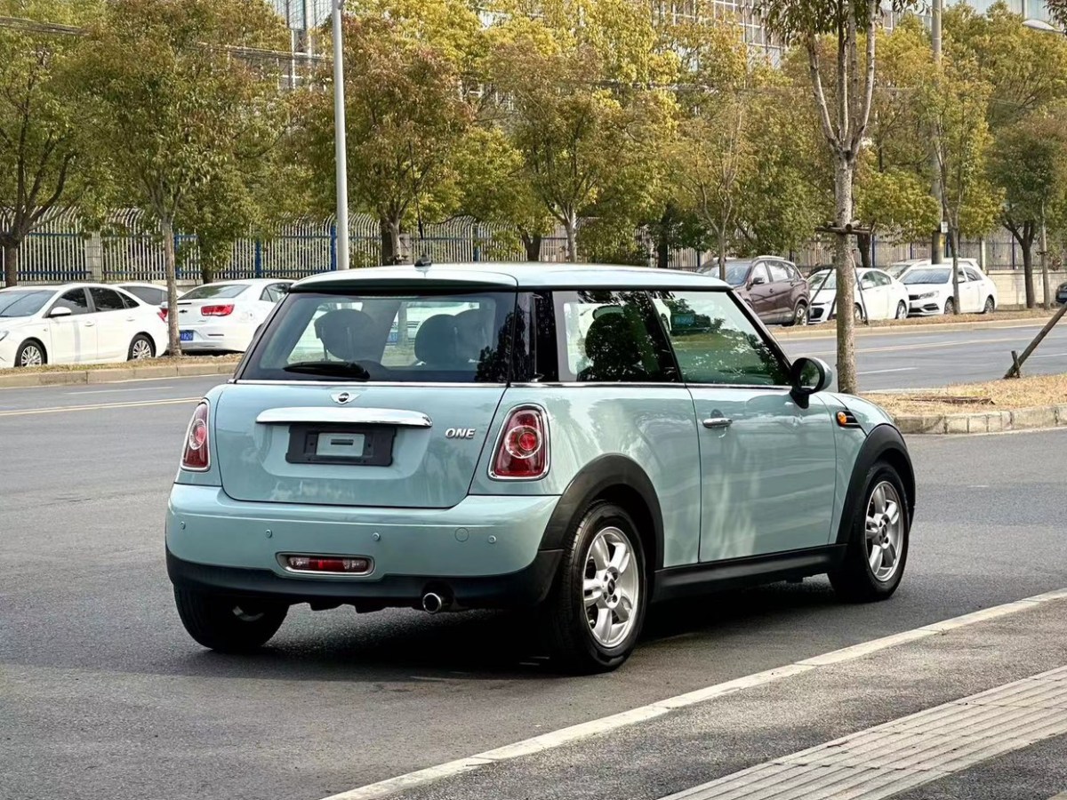 MINI MINI  2012款 1.6L COOPER Baker Street圖片