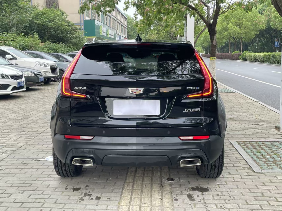 凱迪拉克 XT4  2022款 28T 兩驅(qū)風(fēng)尚型圖片