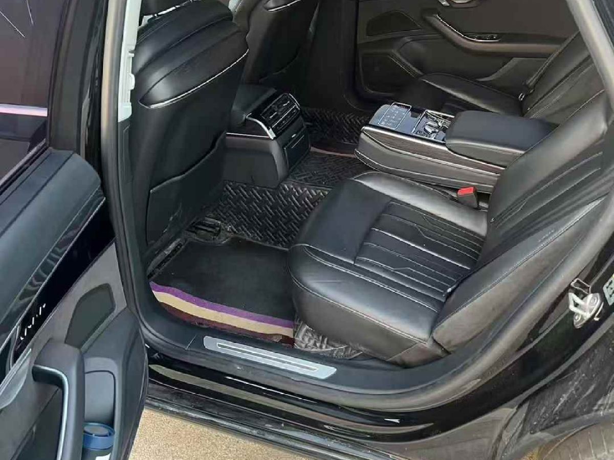 奧迪 奧迪S8  2020款 S8L 4.0TFSI quattro圖片