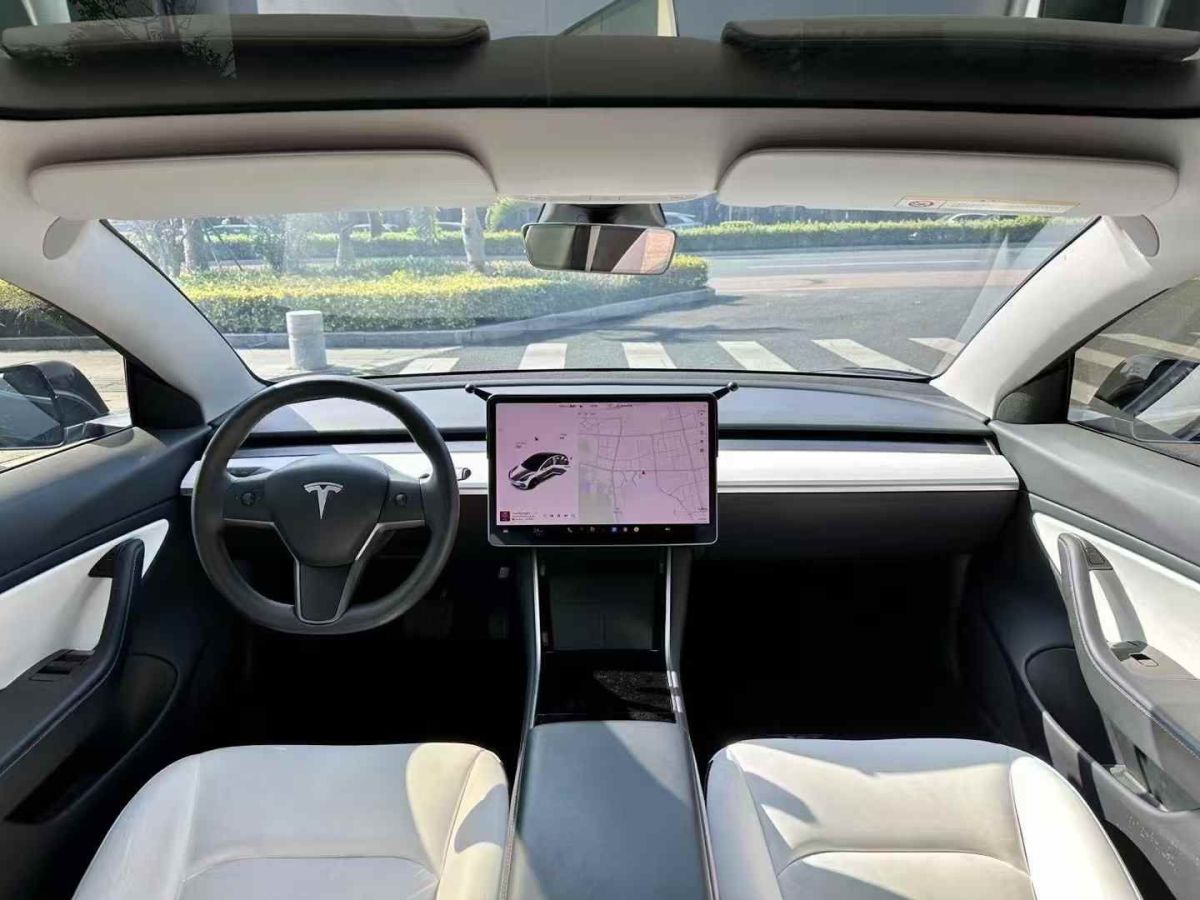 特斯拉 Model 3  2020款 標準續(xù)航后驅(qū)升級版圖片