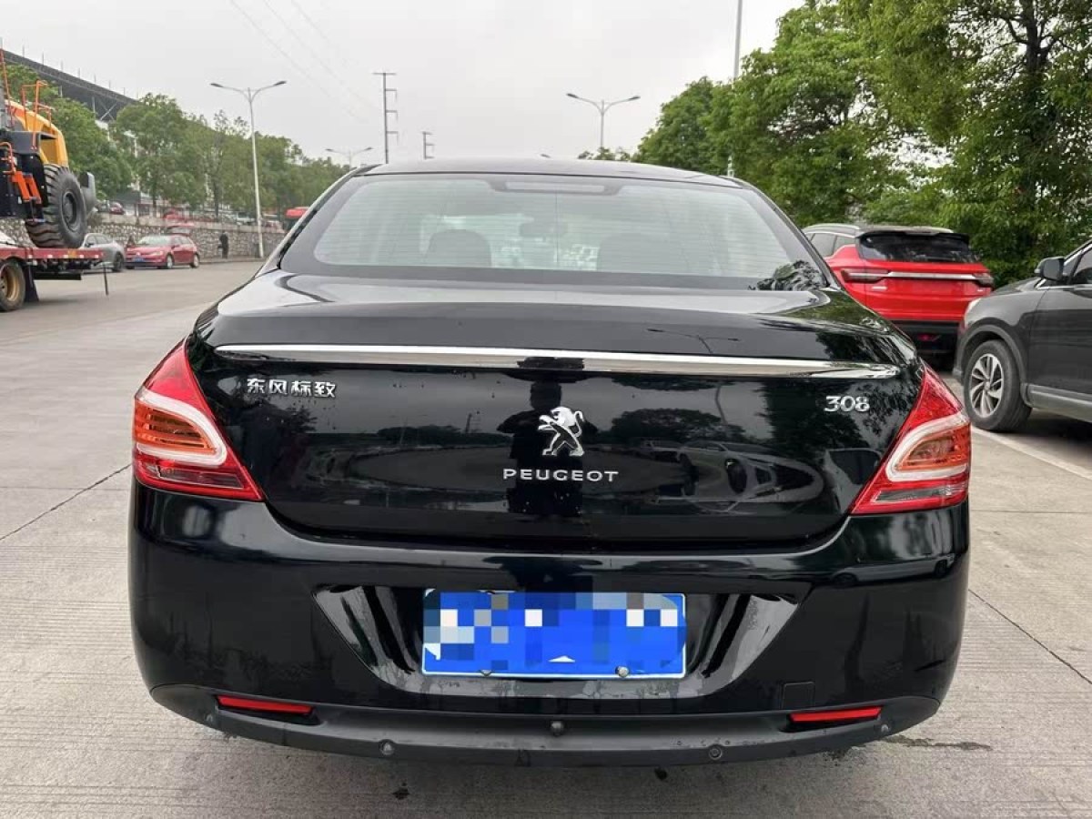 標(biāo)致 308  2014款 樂享版 經(jīng)典 1.6L 自動優(yōu)尚型圖片