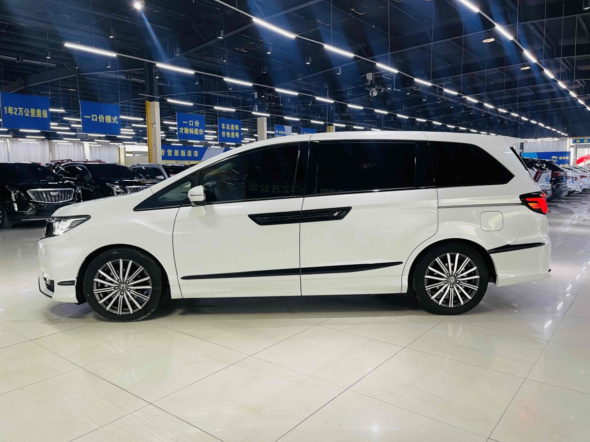 2022年8月本田 艾力紳  2022款 2.0L e:HEV 至尊版