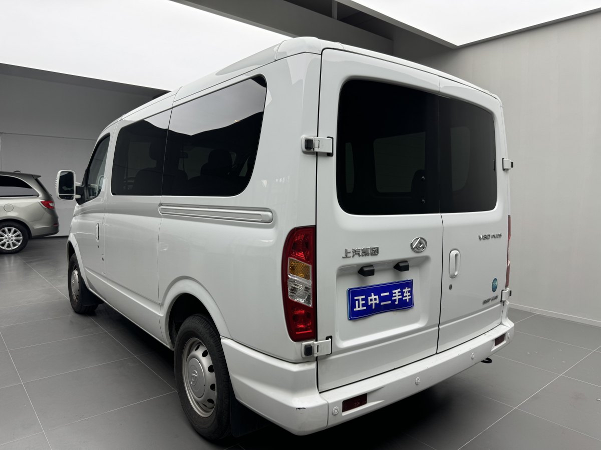 上汽大通 V80  2020款 2.0T AMT PLUS城市版短軸超低頂5/6座圖片