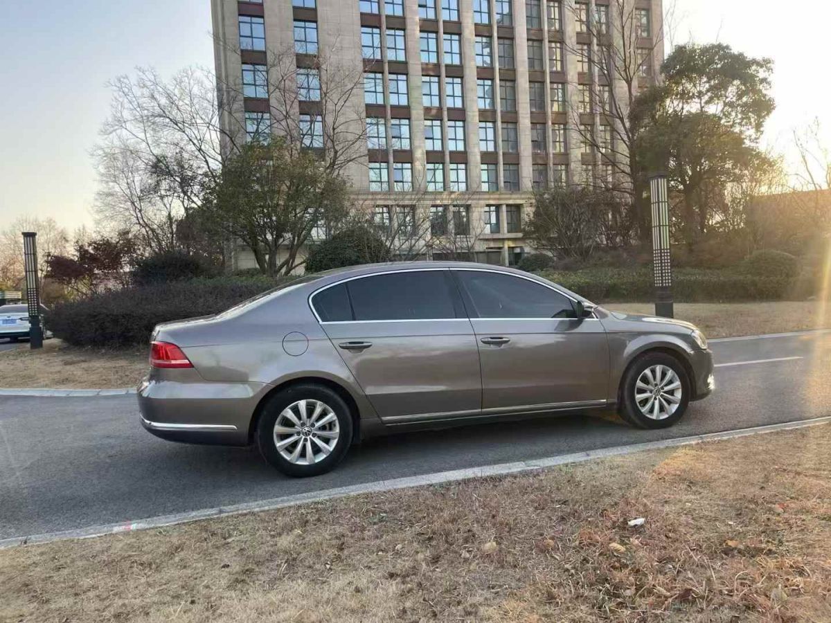 大眾 輝騰  2014款 3.0L 商務(wù)型圖片